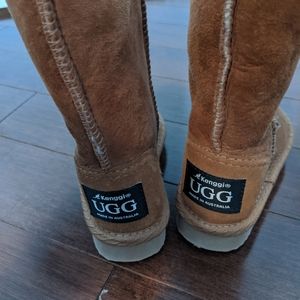 Toddler UGG boots sz 6